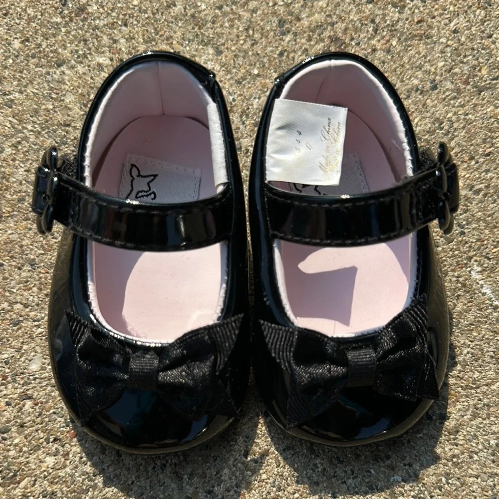 Baby Deer Black Patent Leather Walker Shoes - Picture 2 of 3